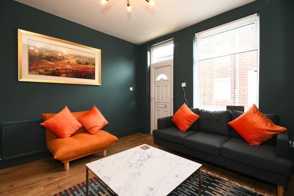 Cottage Style 3 Bedroom House - Close To City Centre & The Peaks Chesterfield Dış mekan fotoğraf