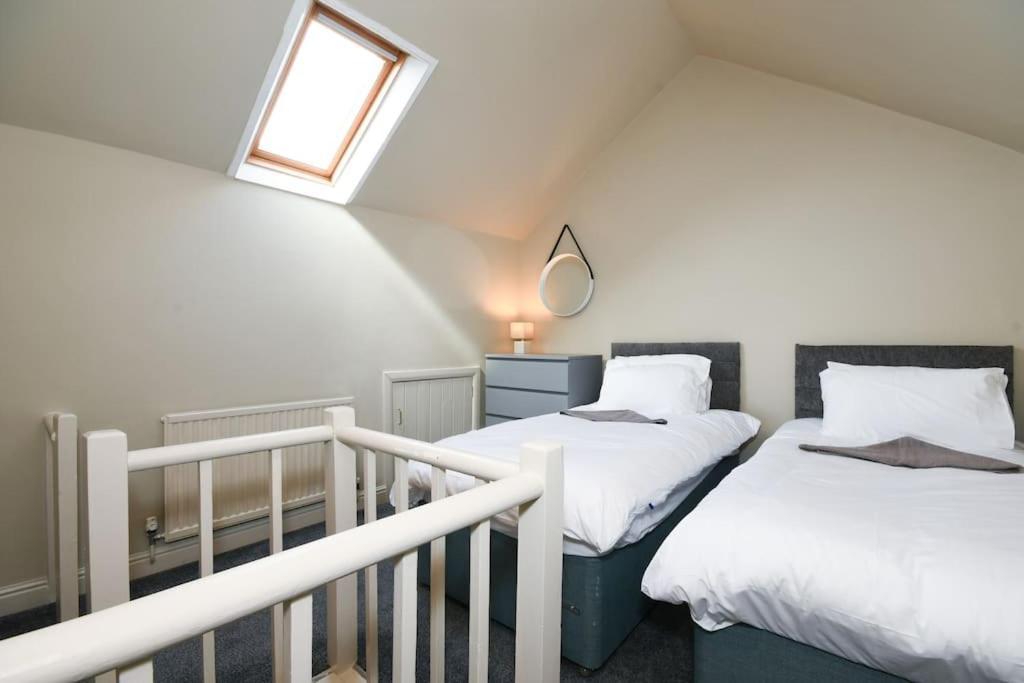 Cottage Style 3 Bedroom House - Close To City Centre & The Peaks Chesterfield Dış mekan fotoğraf